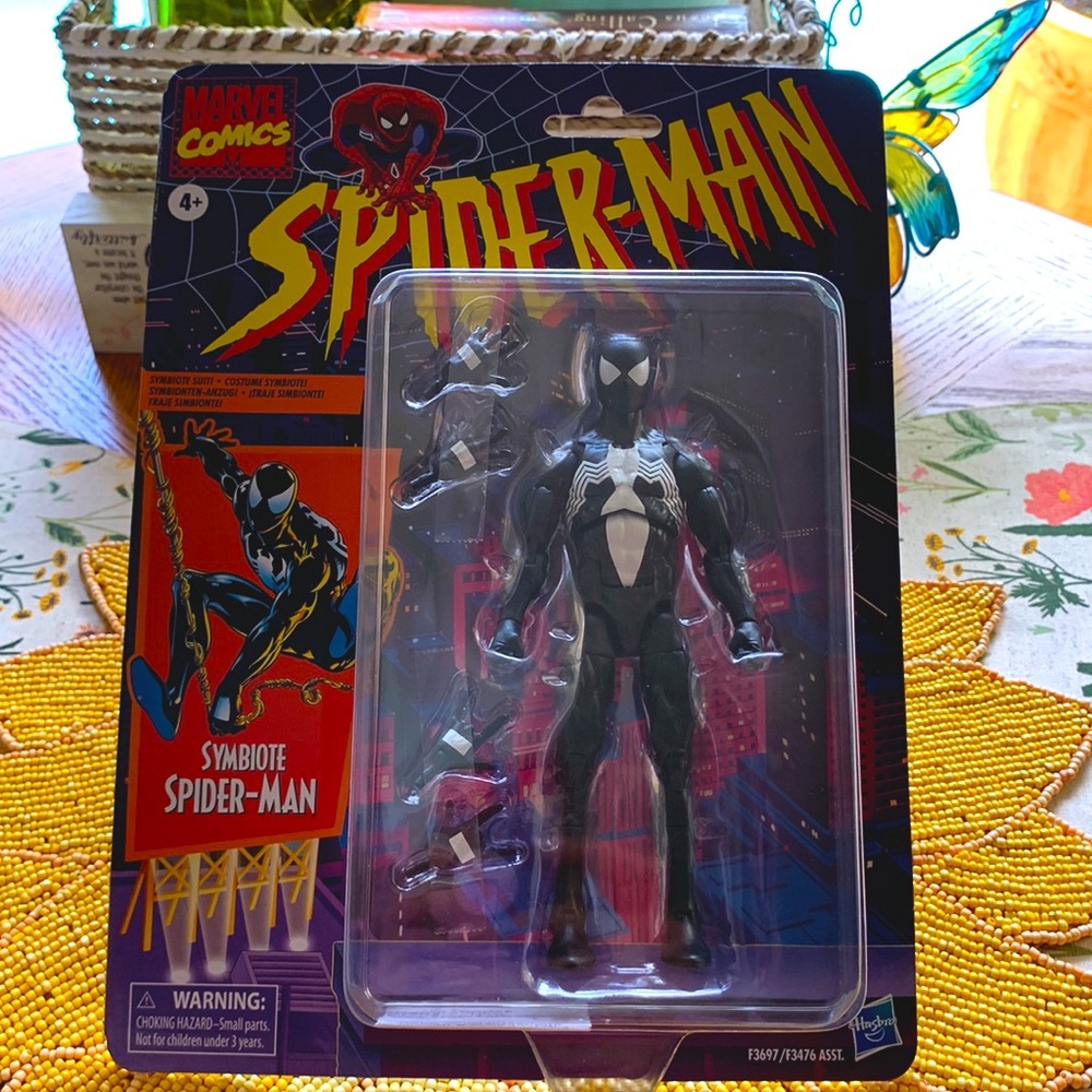 Spider-Man Retro Marvel Legends Symbiote Spider-Man 6-Inch Action Figure